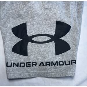 Under Armour Men's Shorts Grey Size Small